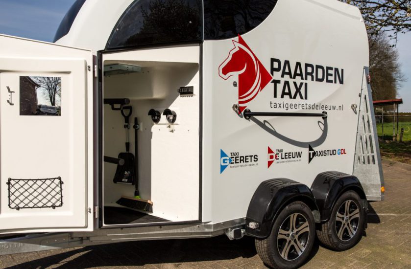 Paarden trailer - Geerets de leeuw